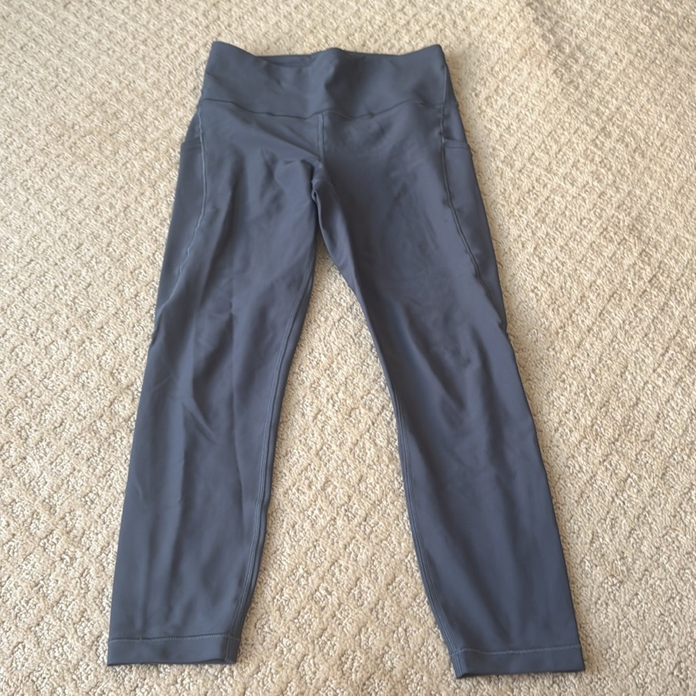 Athleta Interval 7/8 Pocket Tight